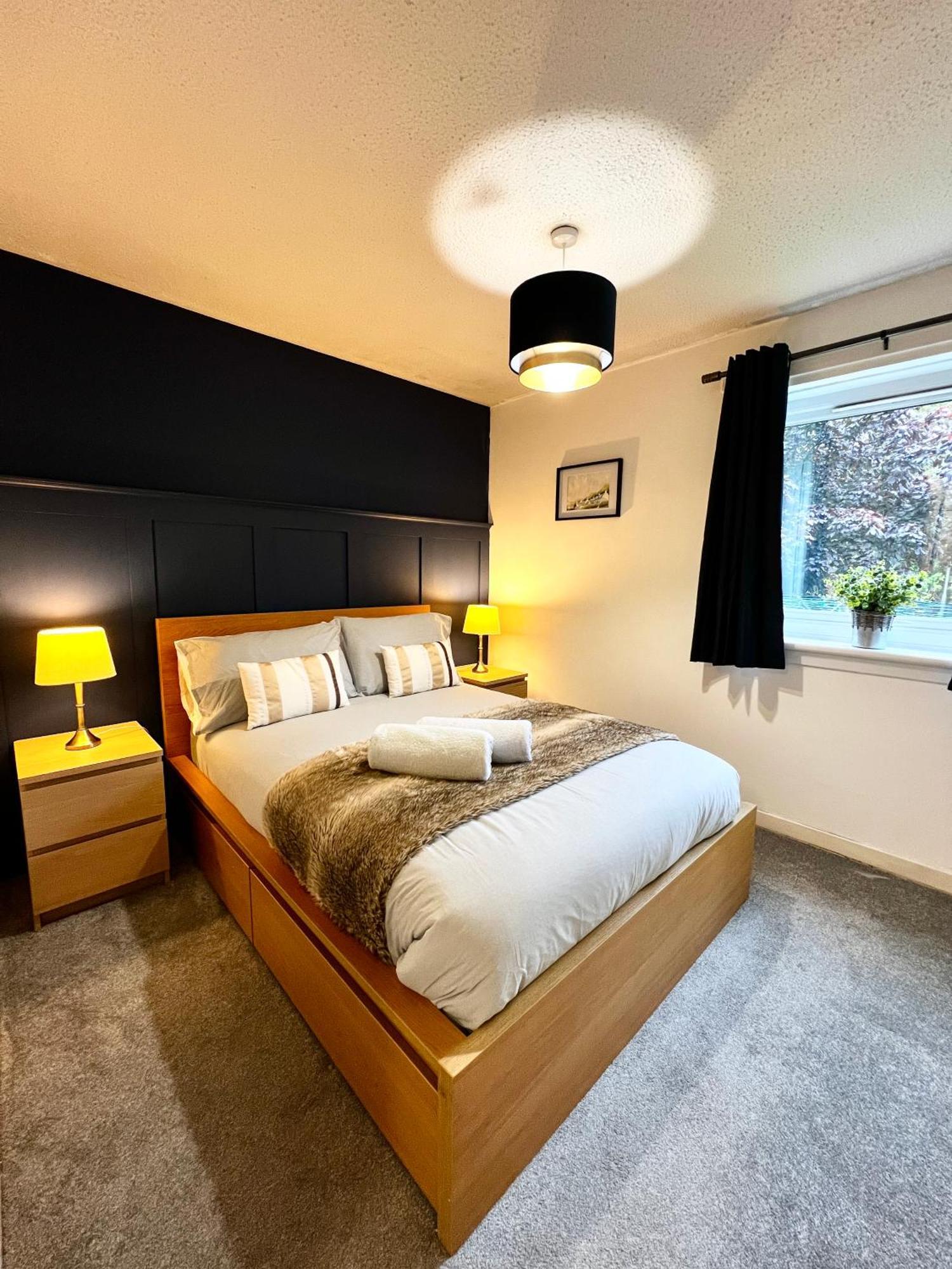 Ground Floor Flat With Free Parking & Wifi Apartment Glasgow Exterior foto