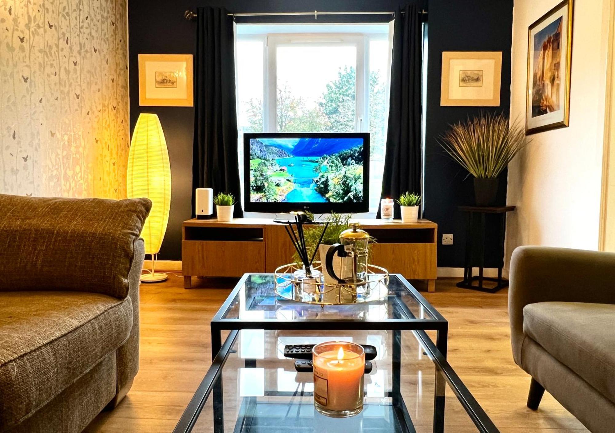 Ground Floor Flat With Free Parking & Wifi Apartment Glasgow Exterior foto