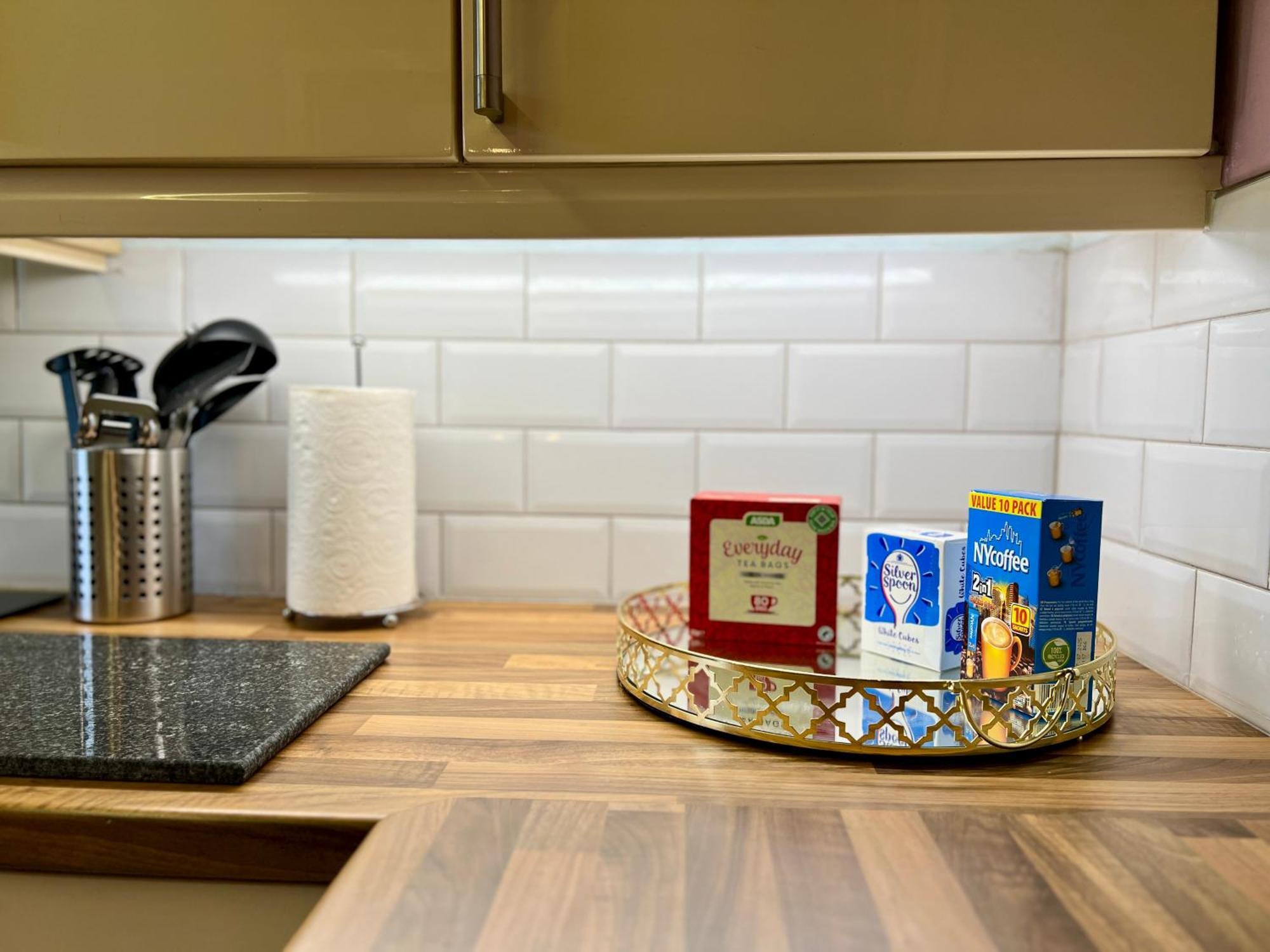 Ground Floor Flat With Free Parking & Wifi Apartment Glasgow Exterior foto